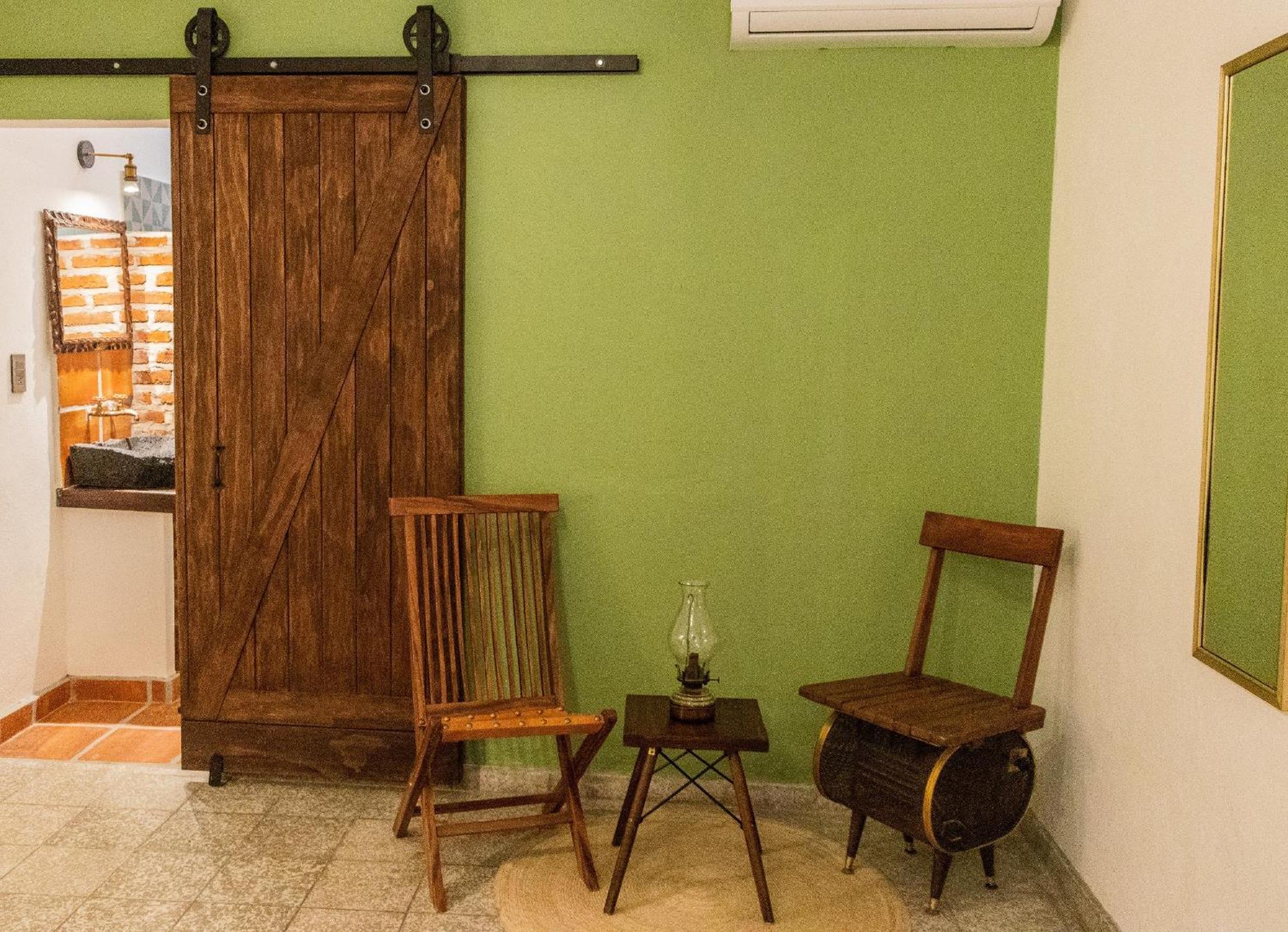 Casa De Hospedaje -La Abadia De San Pedro Homestay