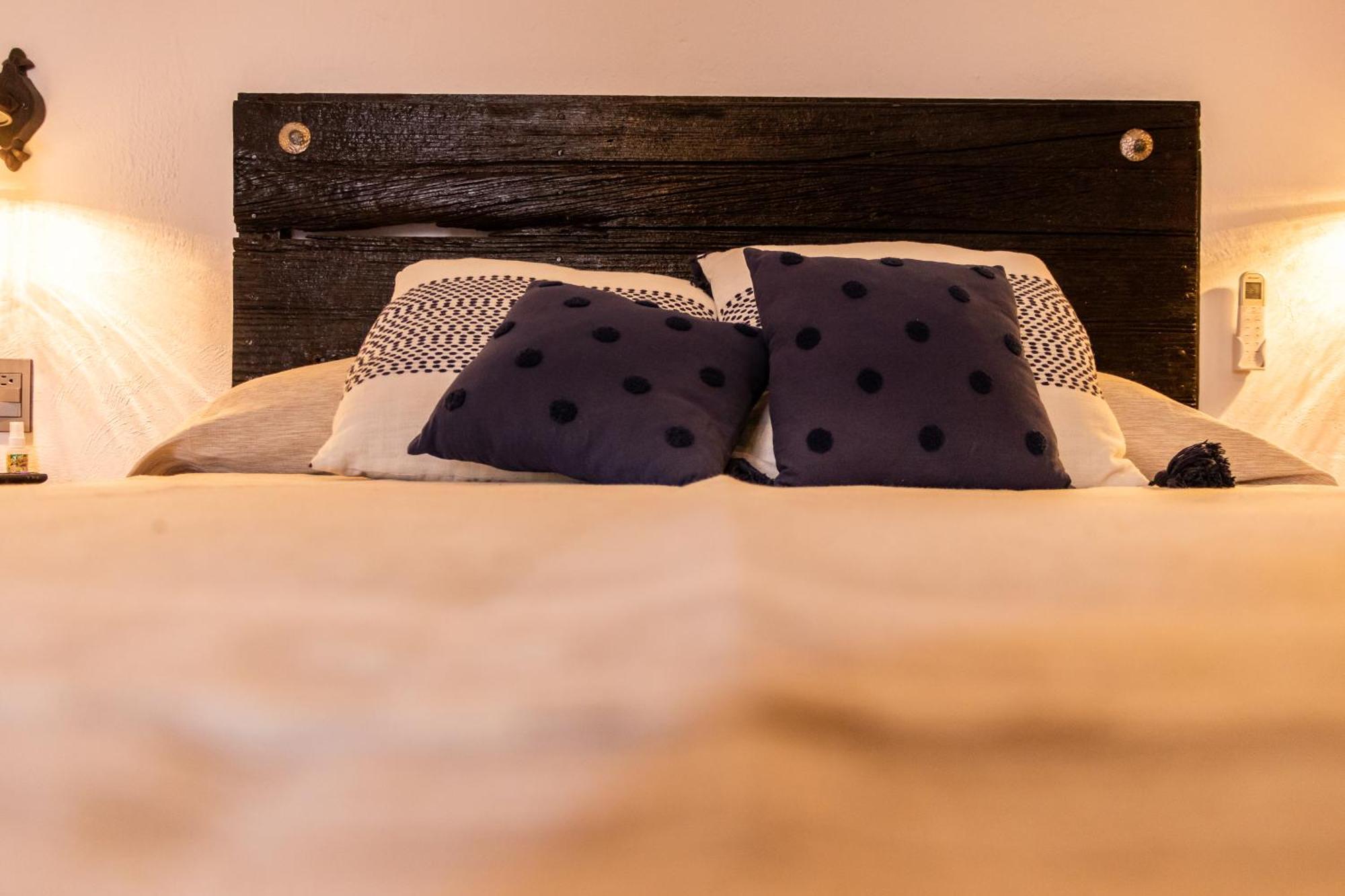 Homestay Casa De Hospedaje -La Abadia De San Pedro Guadalajara
