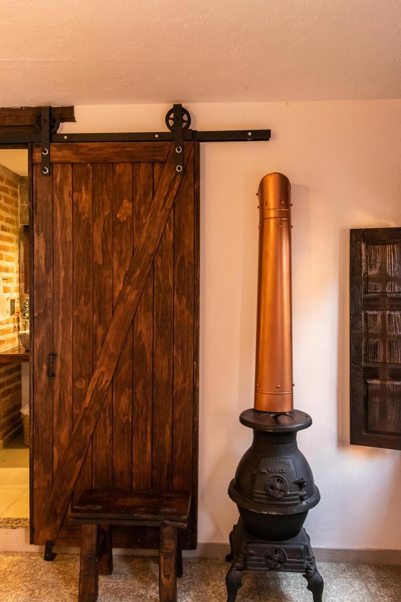 Casa De Hospedaje -La Abadia De San Pedro Homestay