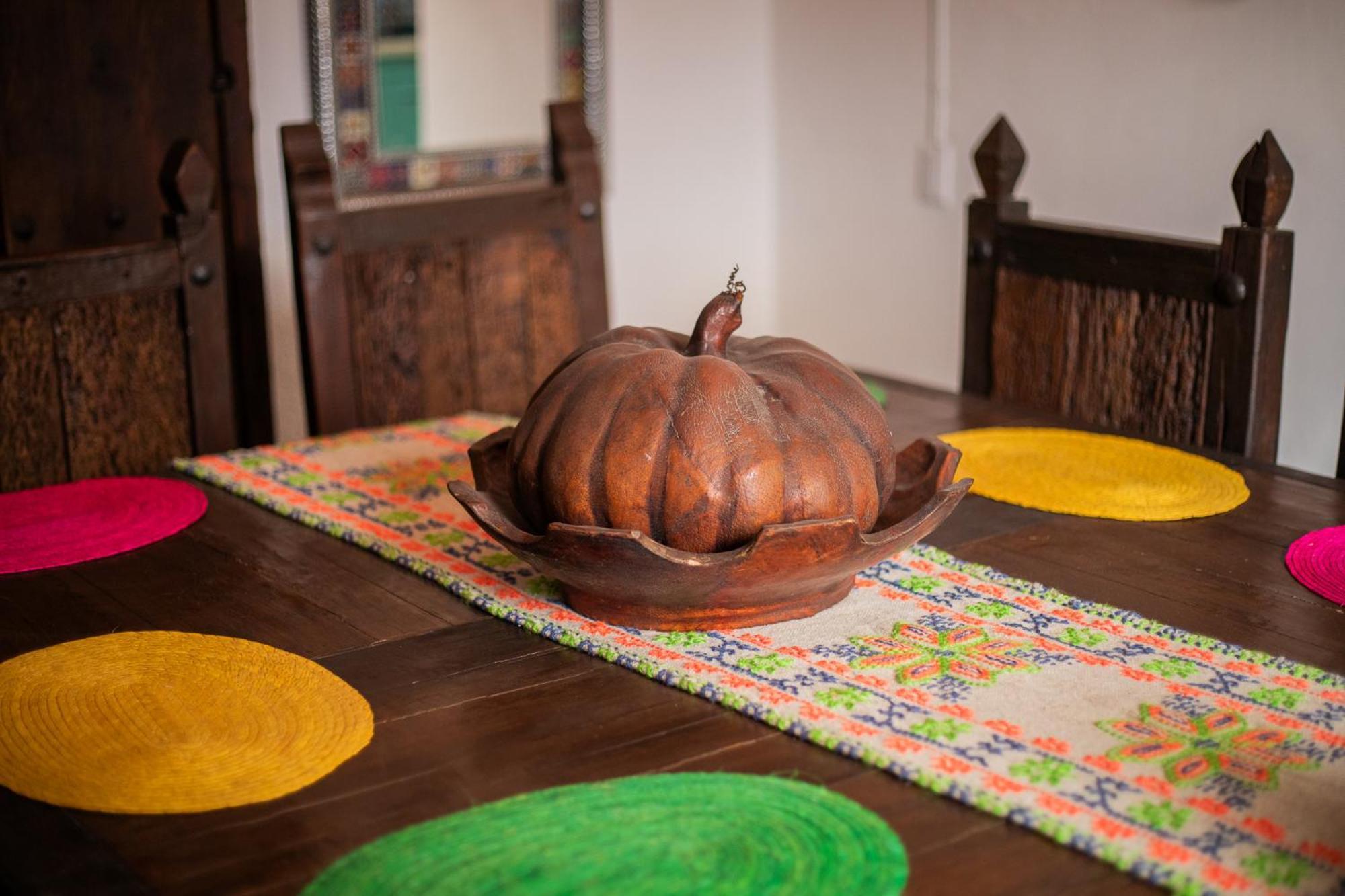 Casa De Hospedaje -La Abadia De San Pedro Homestay