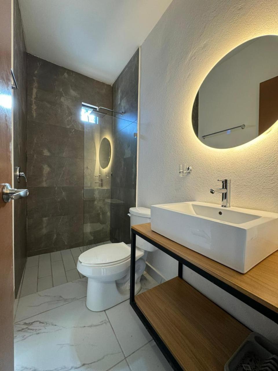 Apartment Vidrio Col Americana