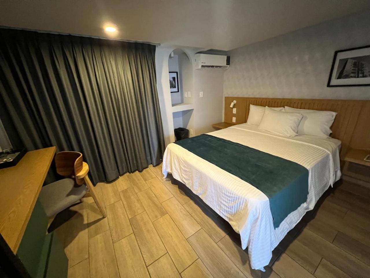 Hotel Fuente Del Bosque