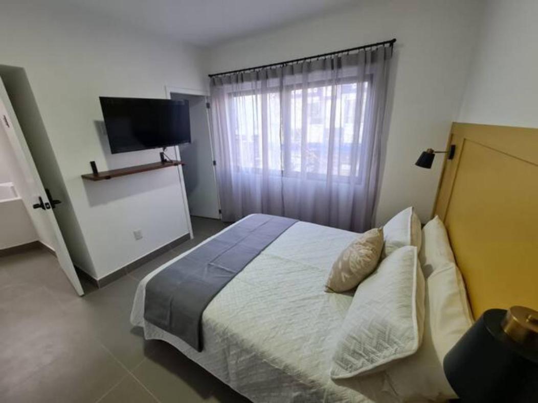 Urban Justo Sierra Apartahotel