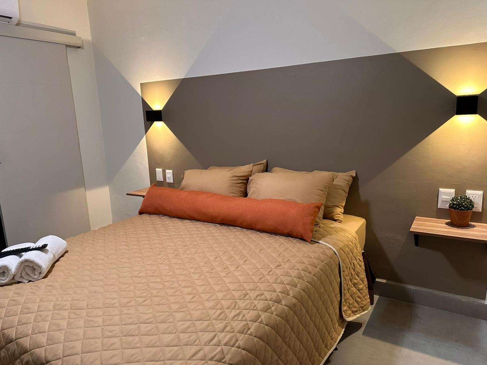 Urban Circunvalacion Aparthotel