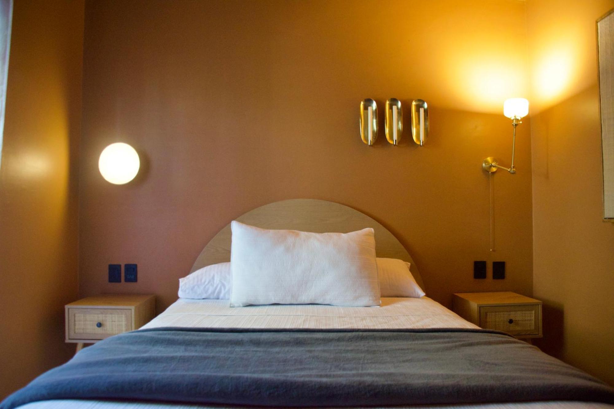 Casa Espana Hotel 4*