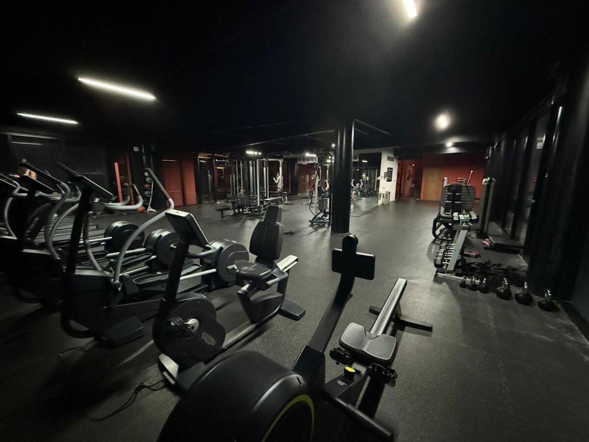 Loft-piscina-gym-ludoteca