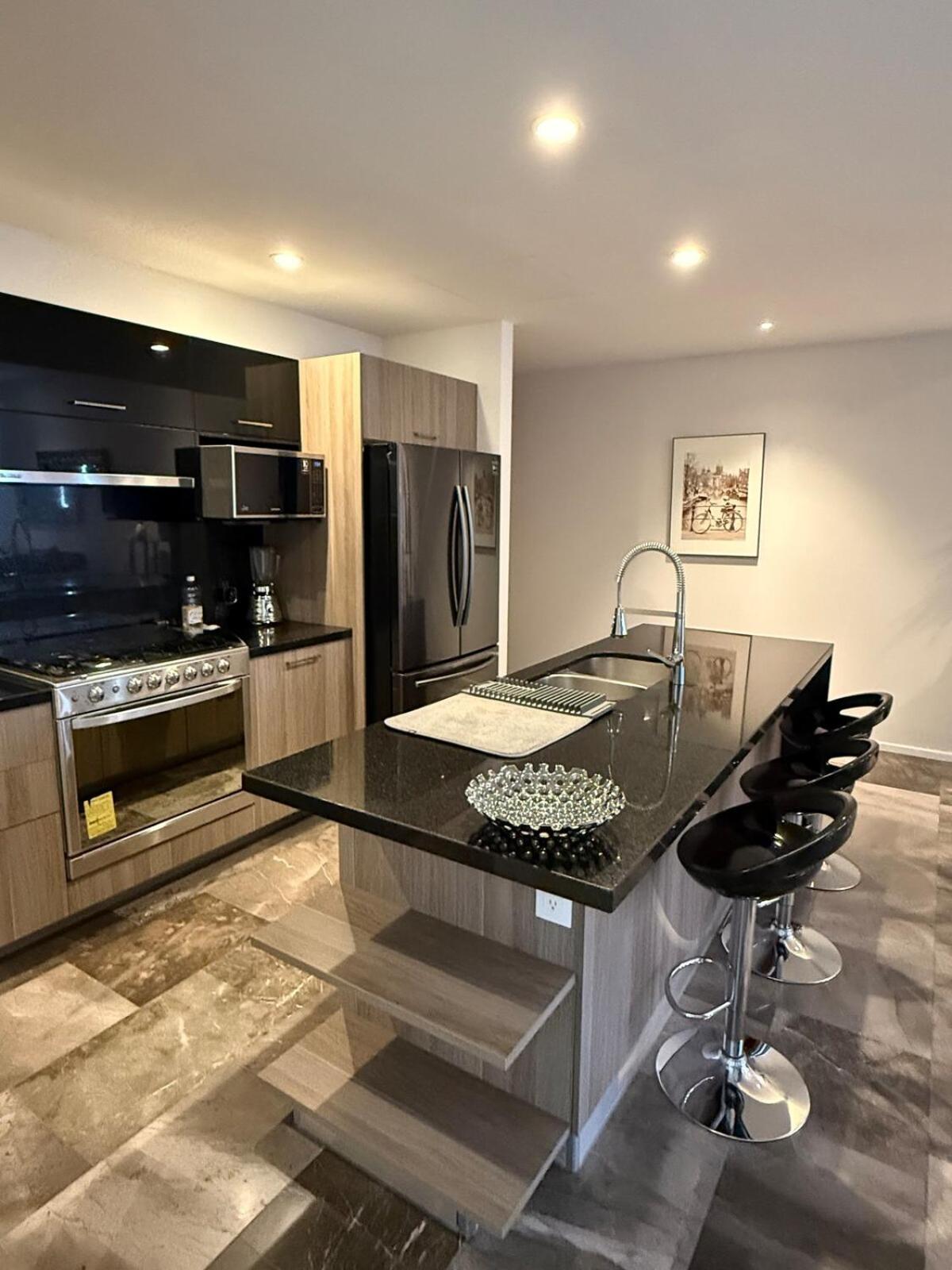 Loft-piscina-gym-ludoteca Apartment *