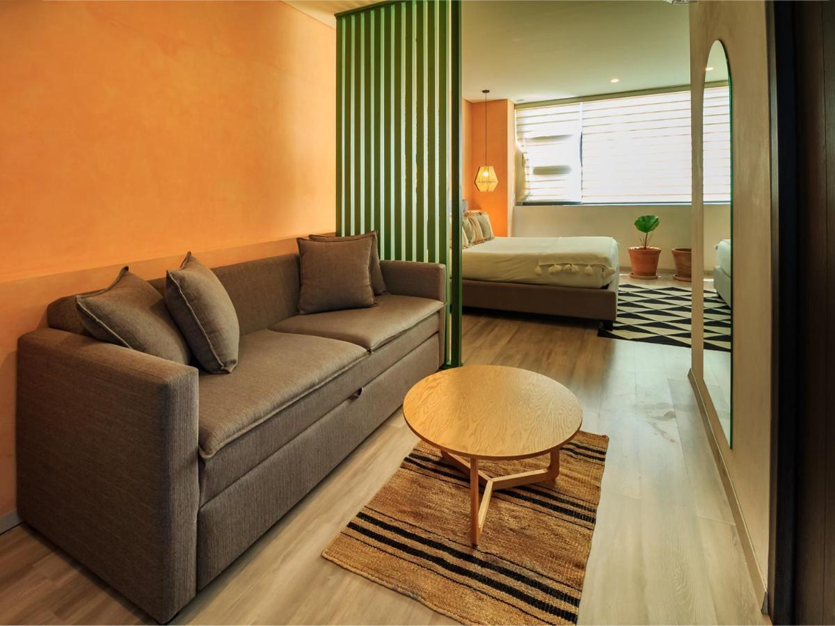 Deluxe W Sofa-bed Terrace & Pool Apartment Guadalajara