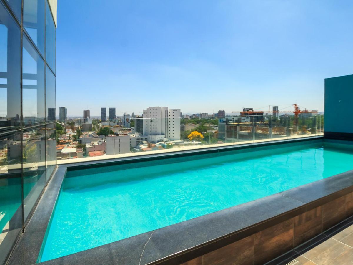Deluxe W Sofa-bed Terrace & Pool Apartment Guadalajara