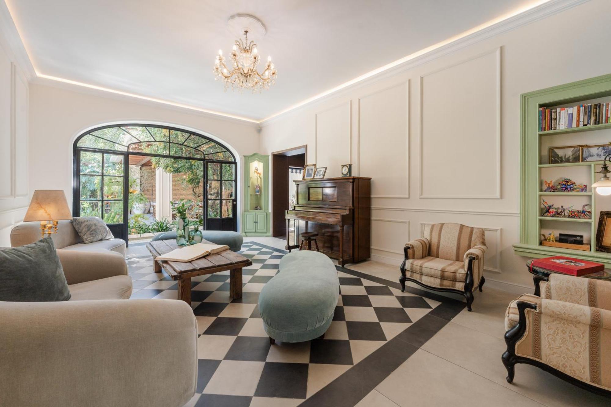 Ganz Boutique Hotel 4*