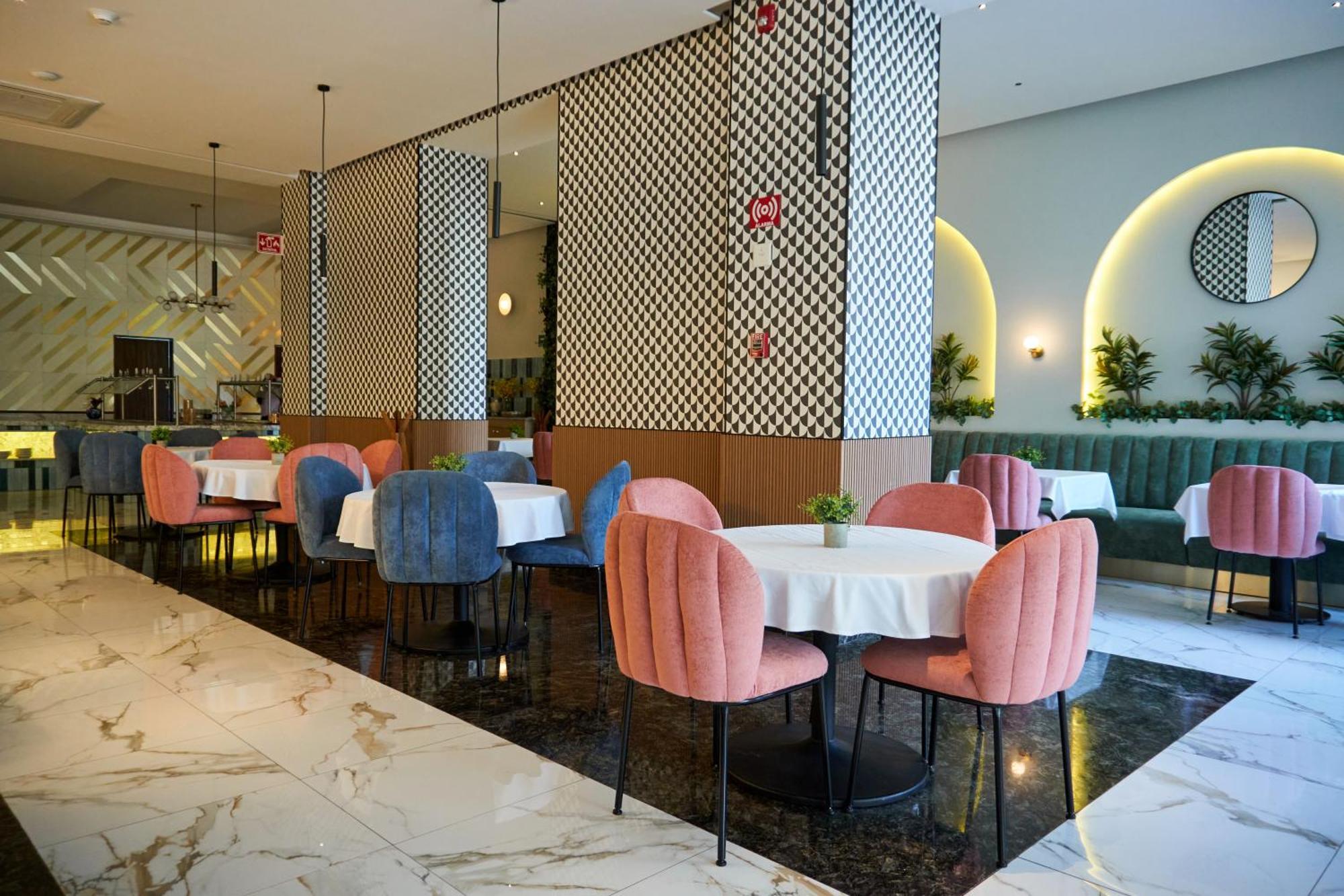 Antre Chapultepec 4*