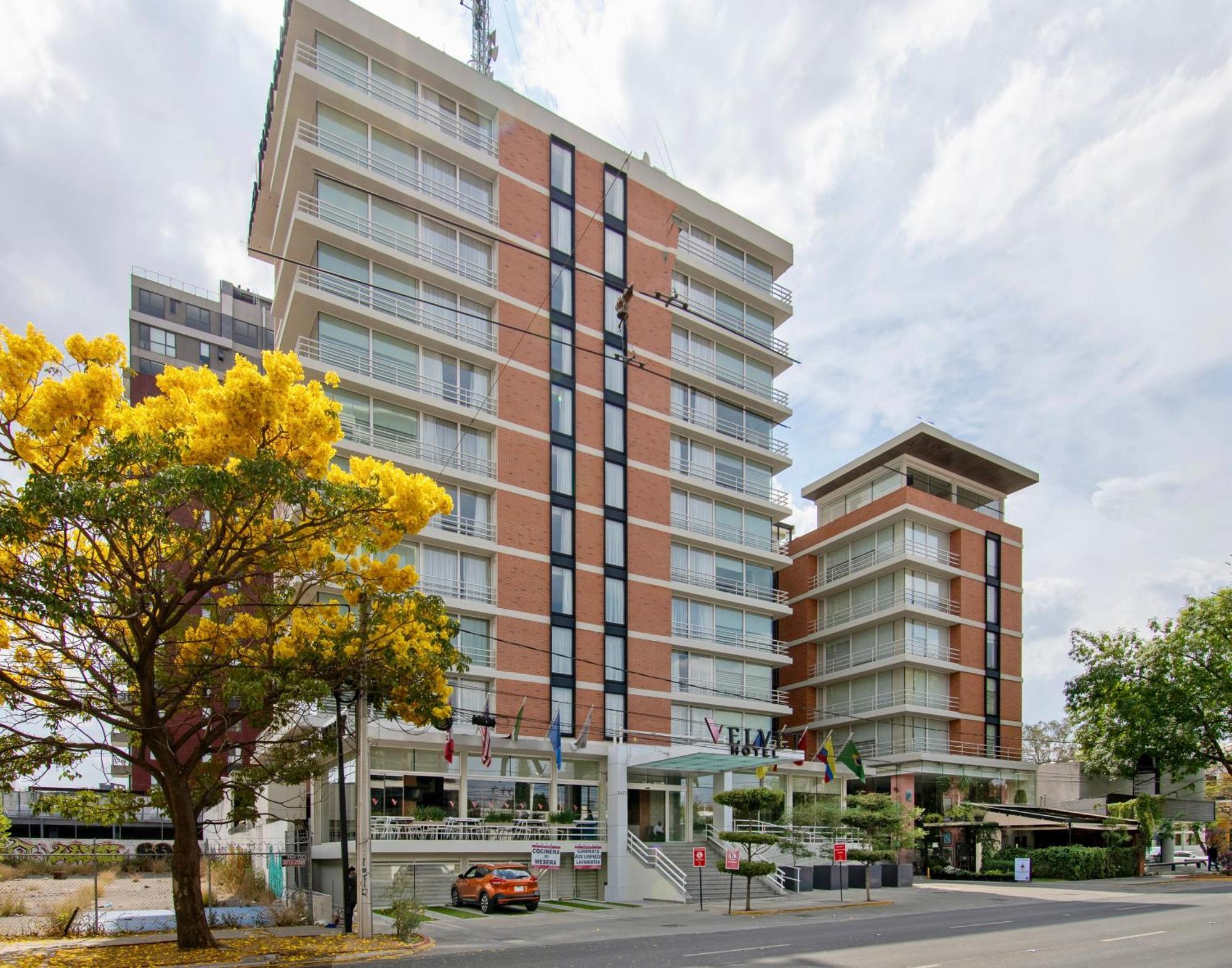 Velvet Plaza Guadalajara