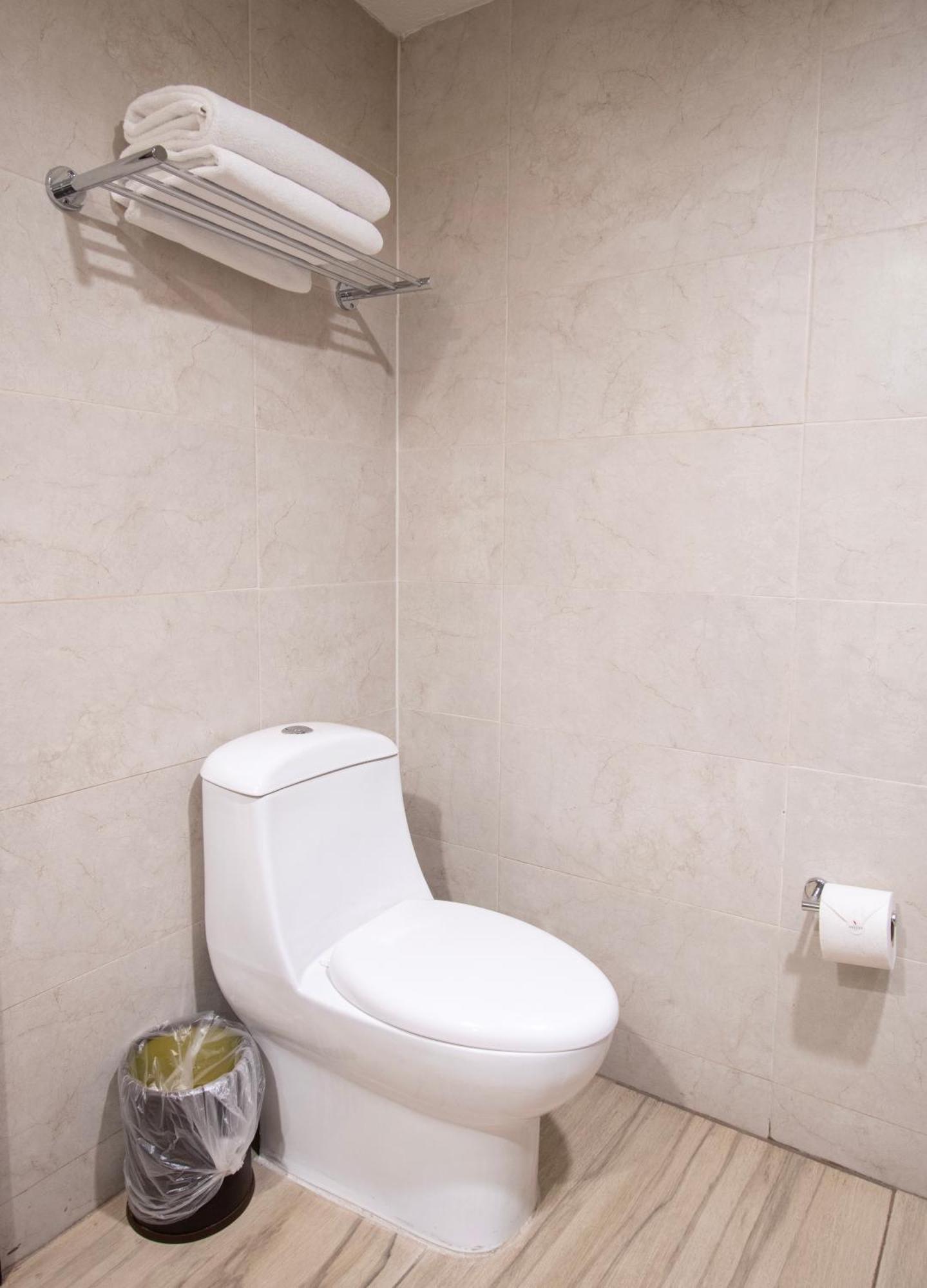 Velvet Plaza Hotel 4*