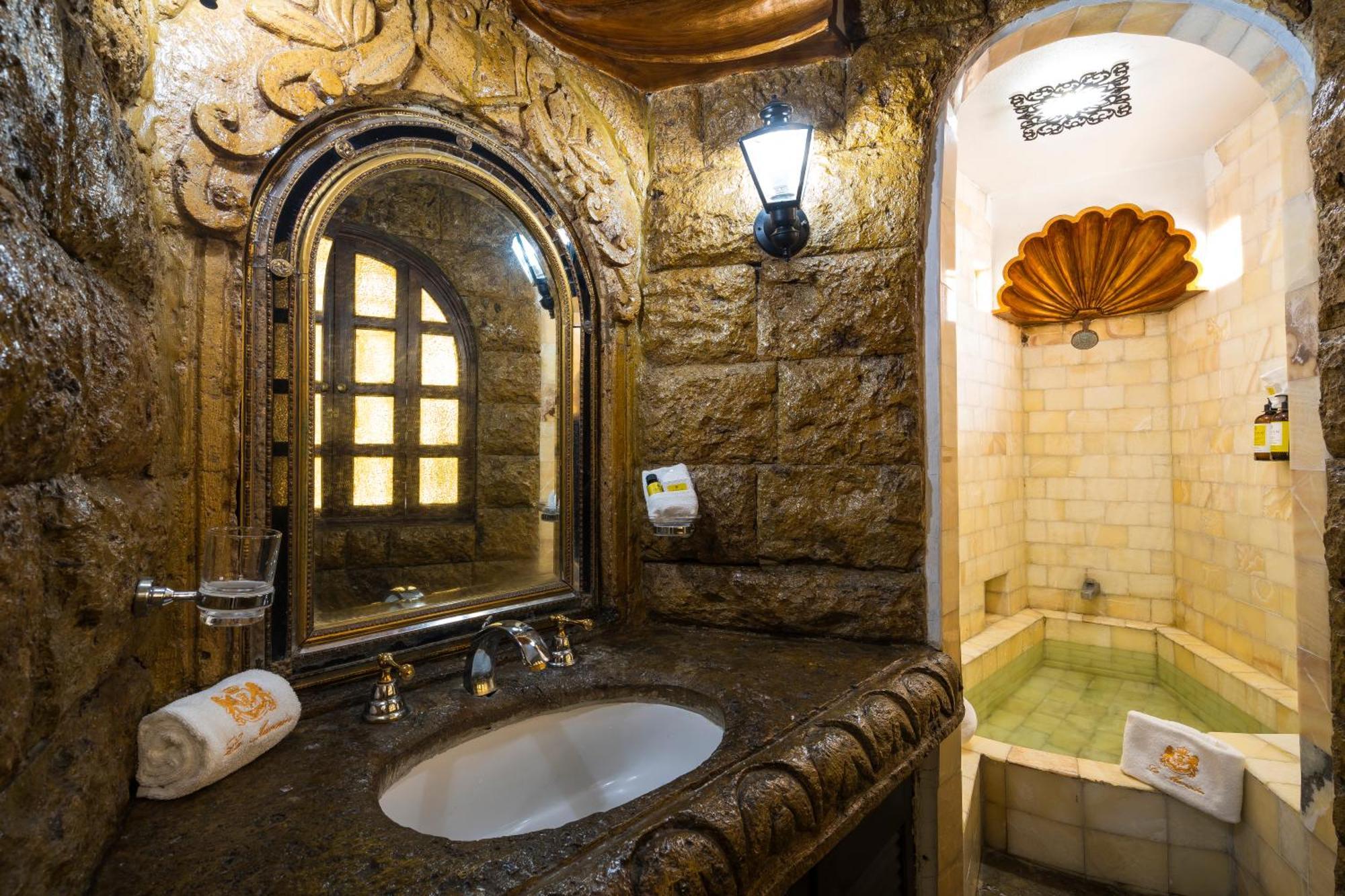 Boutique La Mansion *