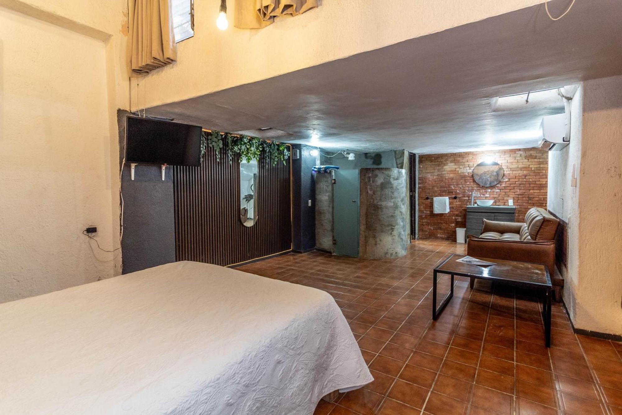 Subterranea 2p Con Hvac, Chapalita 6 Apartment