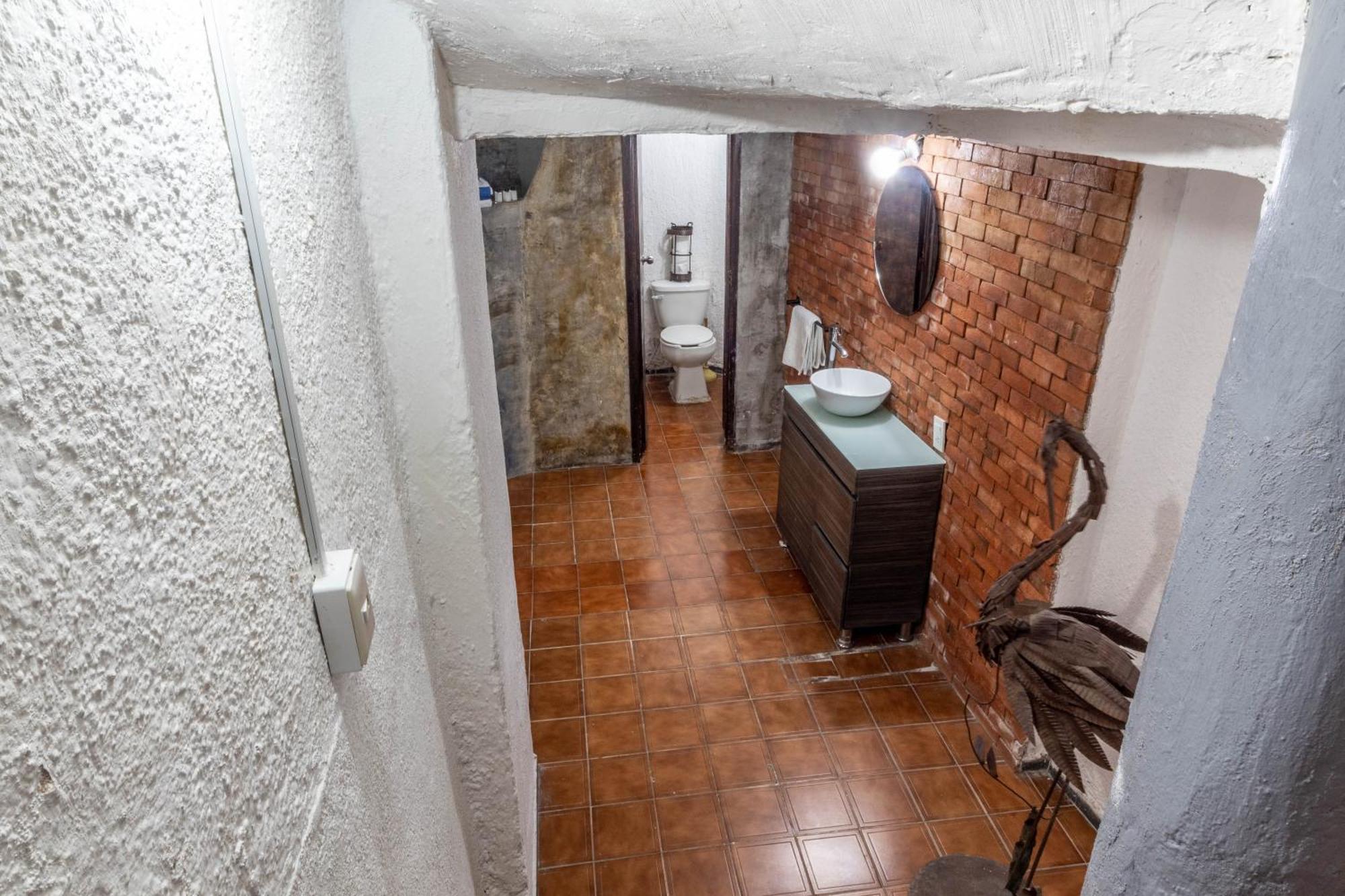 Apartment Subterranea 2p Con Hvac, Chapalita 6 *