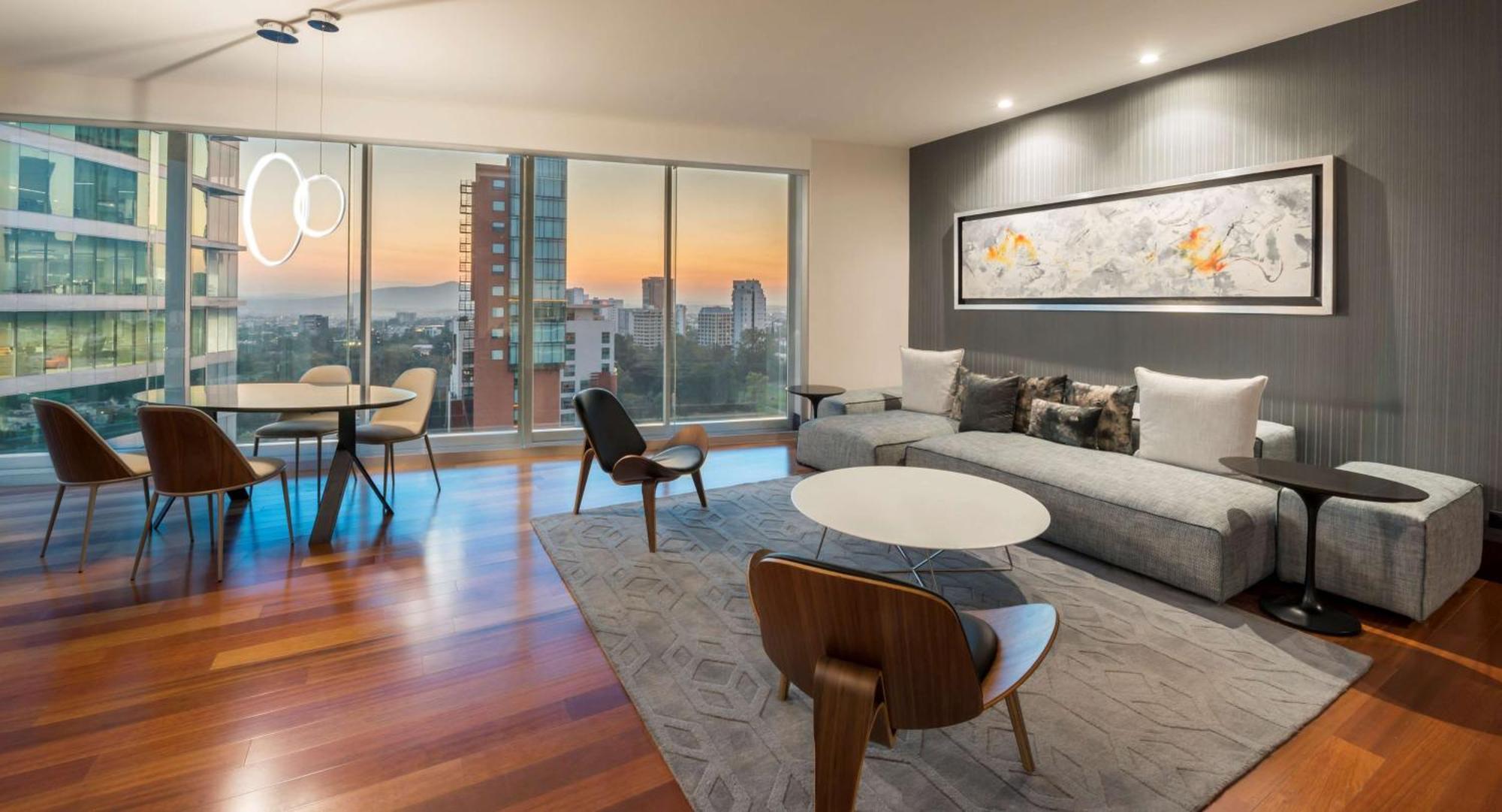 Nh Collection Providencia Hotel