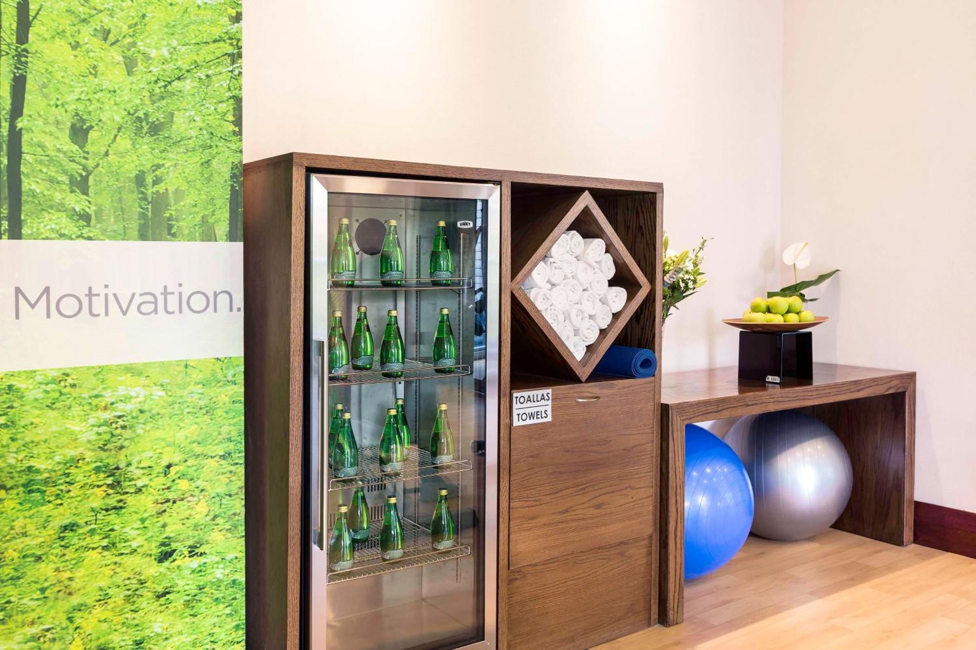 Nh Collection Providencia Hotel