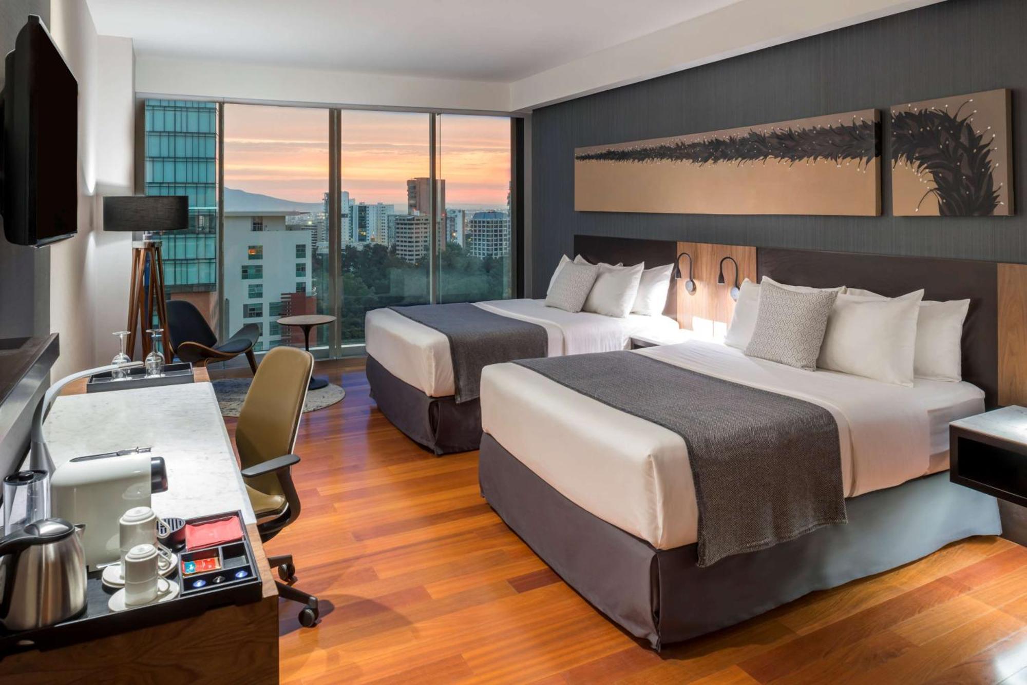 Nh Collection Providencia Hotel