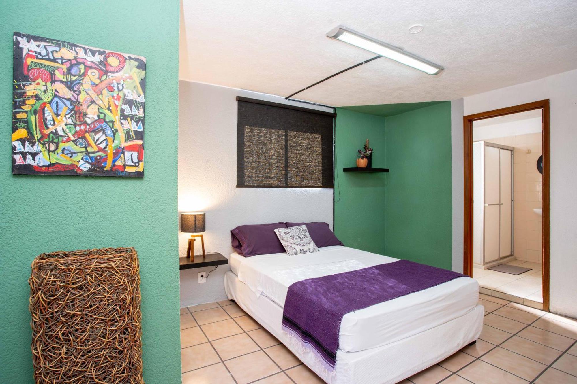 Guest house La Paz & Guadalajara