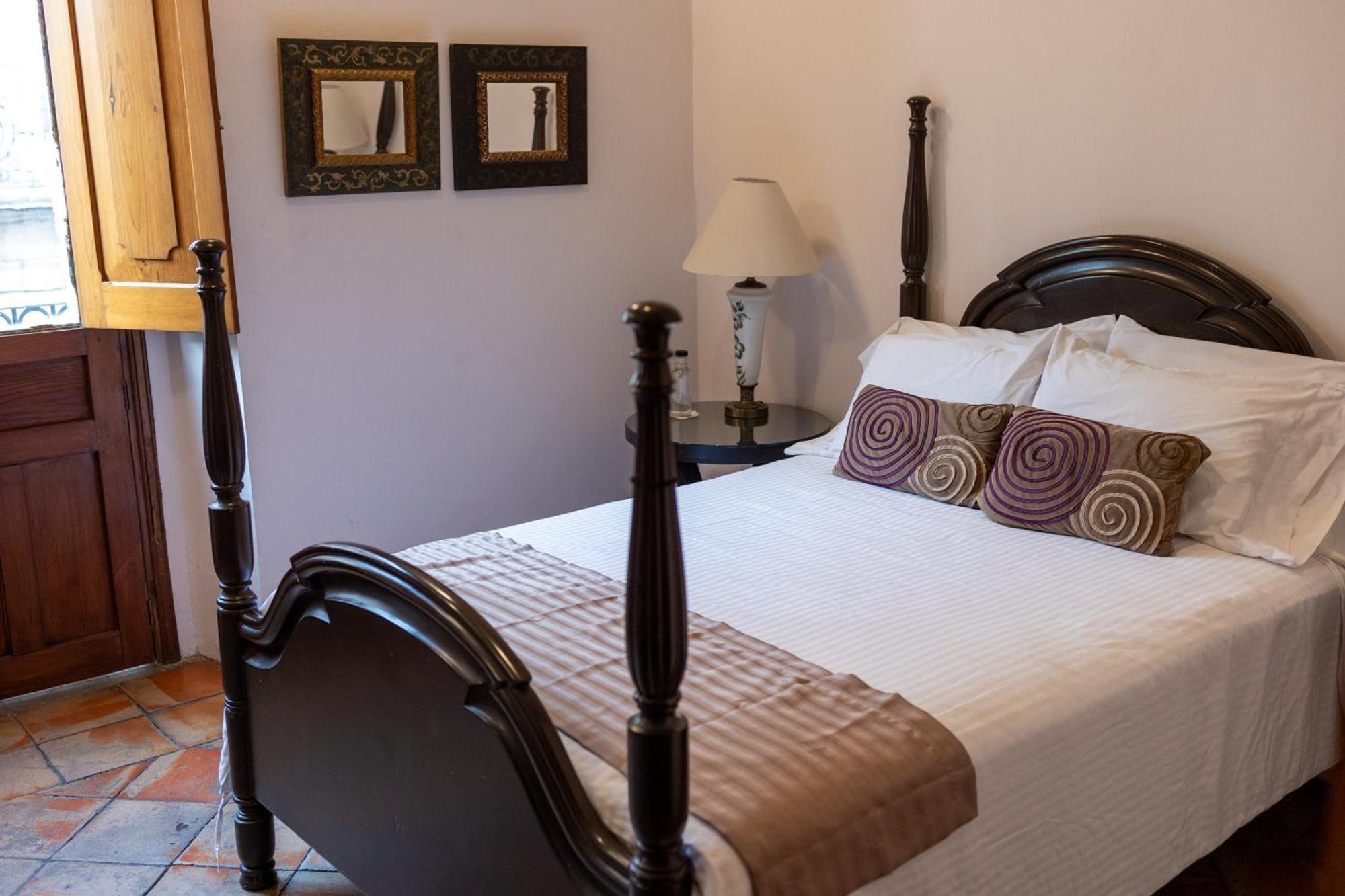 Guest house Casa Araiza *