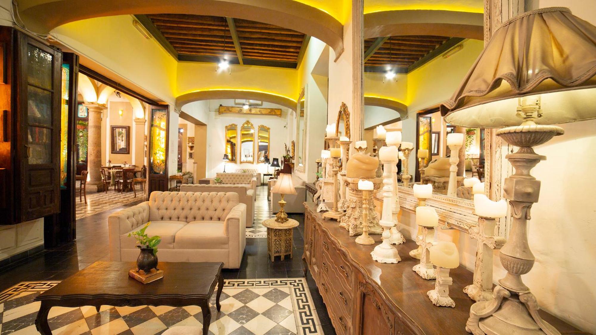 Casa Pedro Loza Hotel 4*