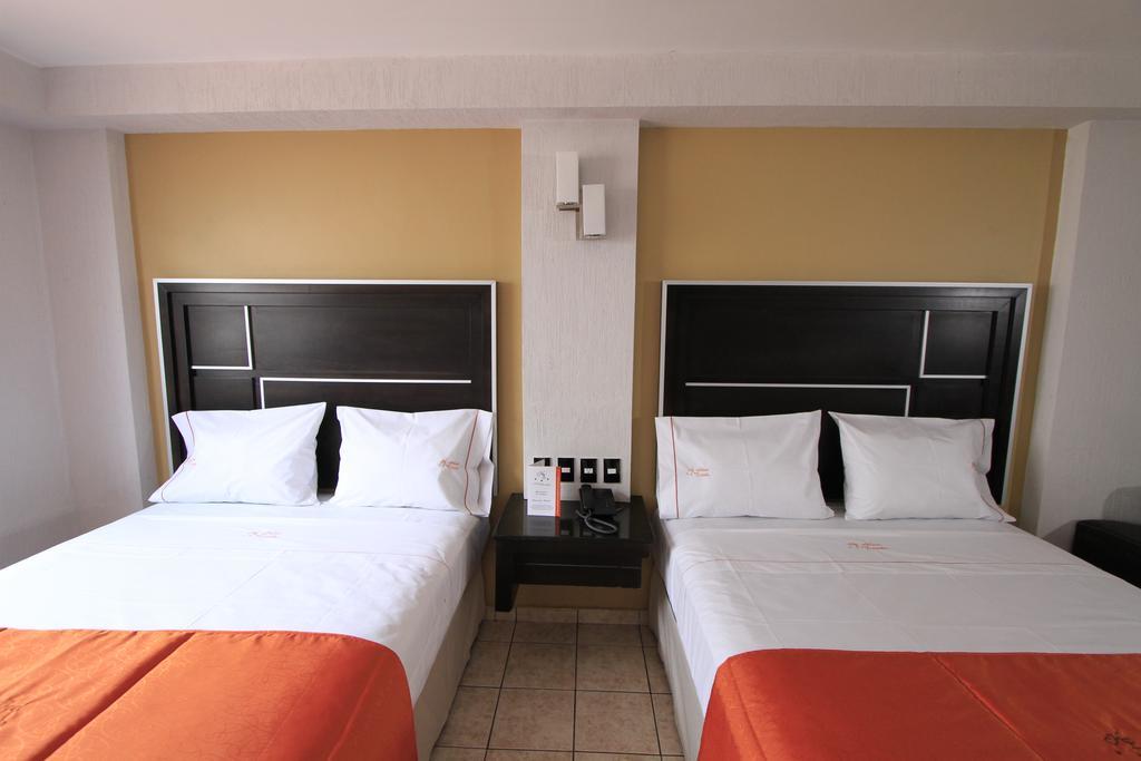 Hotel Estadio 3*
