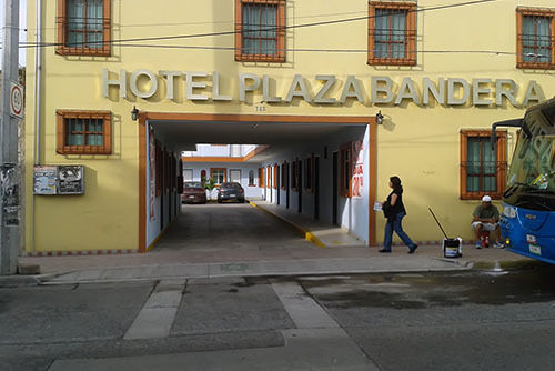 Plaza Bandera Hotel 2*