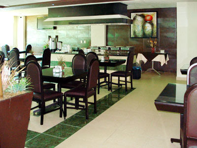 Real Del Sol - Zona Expo Industrial Hotel