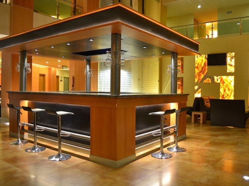 Hostalia Expo & Business Class 4*