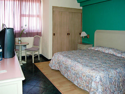 Oyo Nueva Galicia Hotel 3*