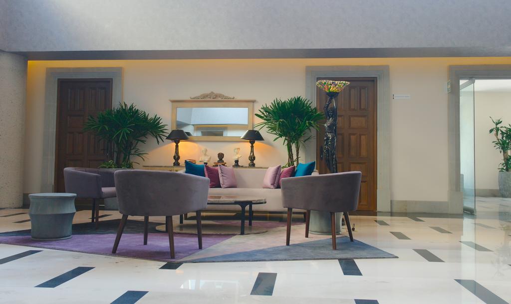 Real Maestranza Hotel