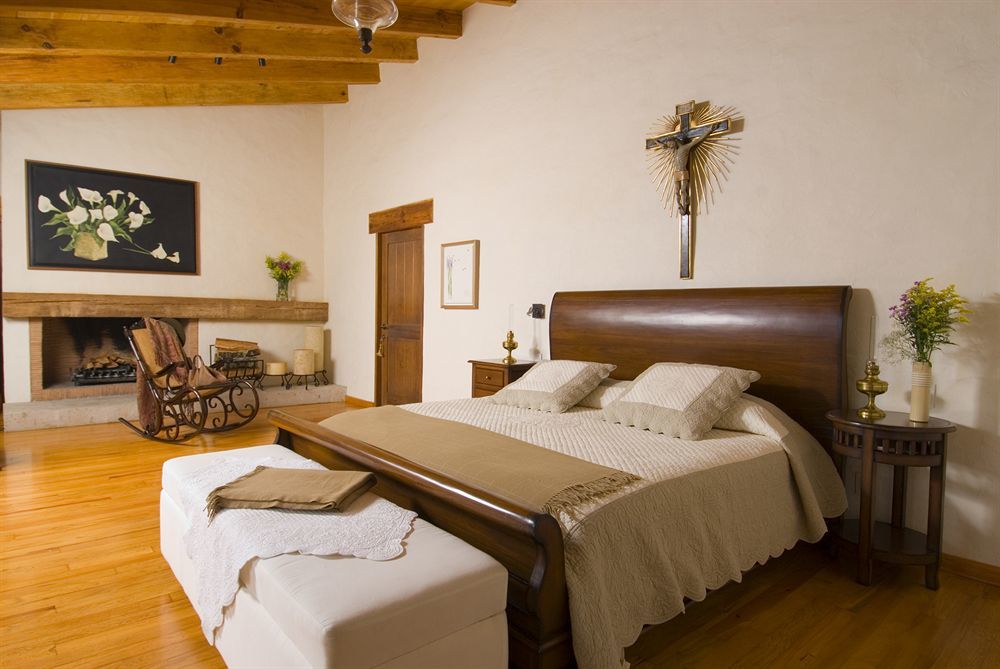 Hotel San Bernardo And En La Montana