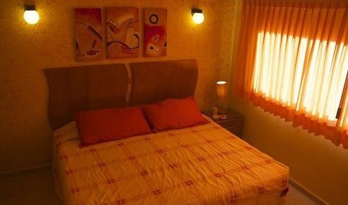 Residencia Los Angeles 3*