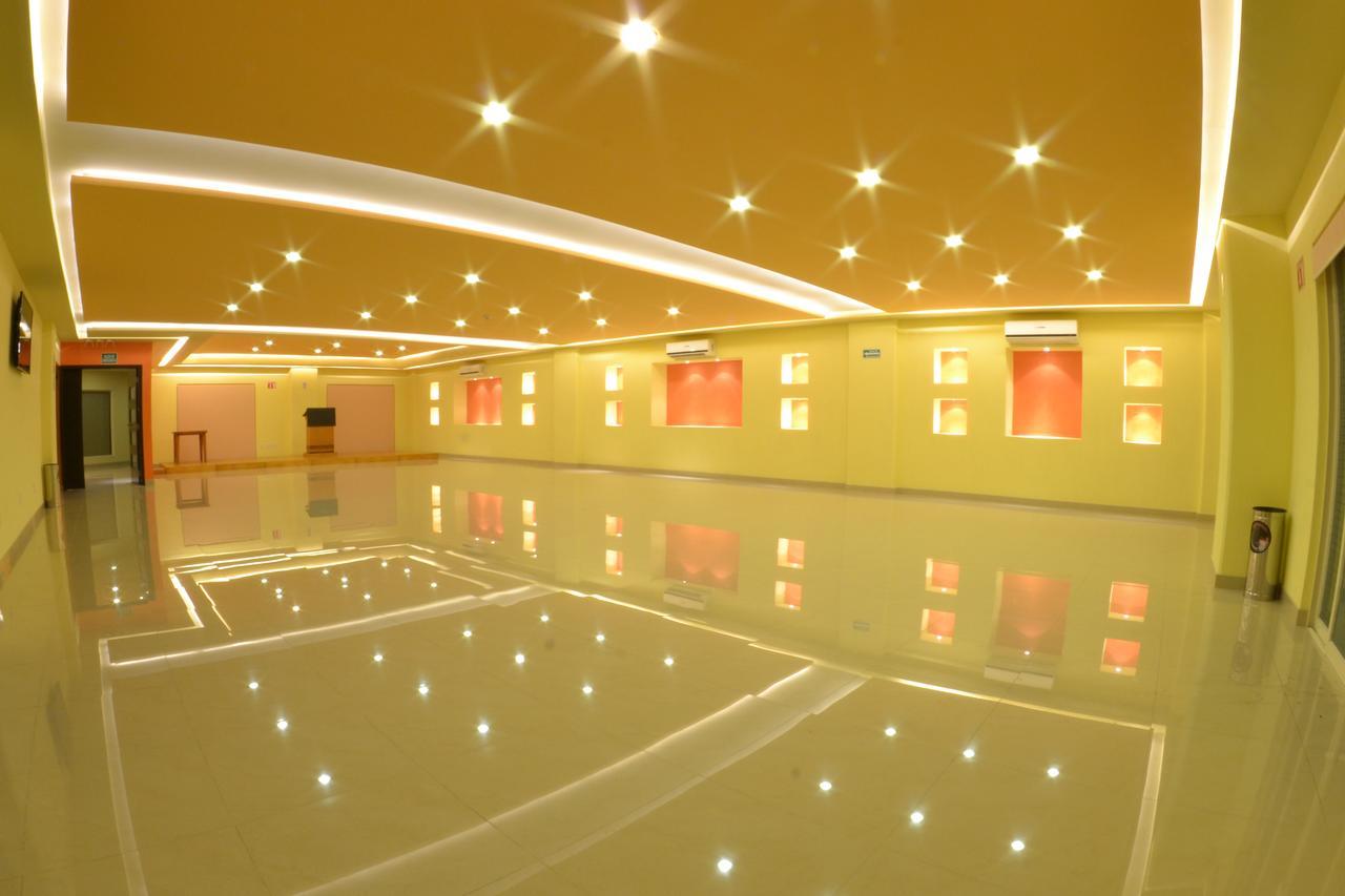 Hotel Hostalia Expo & Business Class 4*
