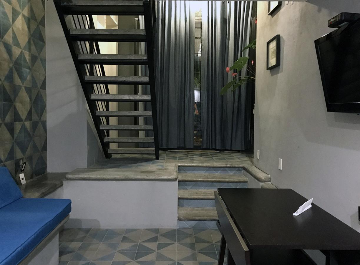 Colonia Americana Two Level Loft