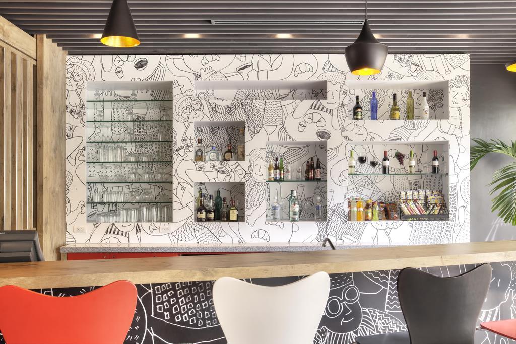 Ibis Expo Hotel 3*