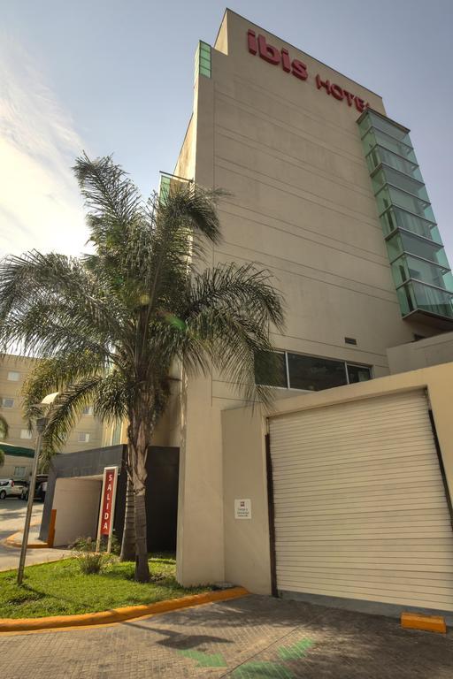 Hotel Ibis Expo 3*