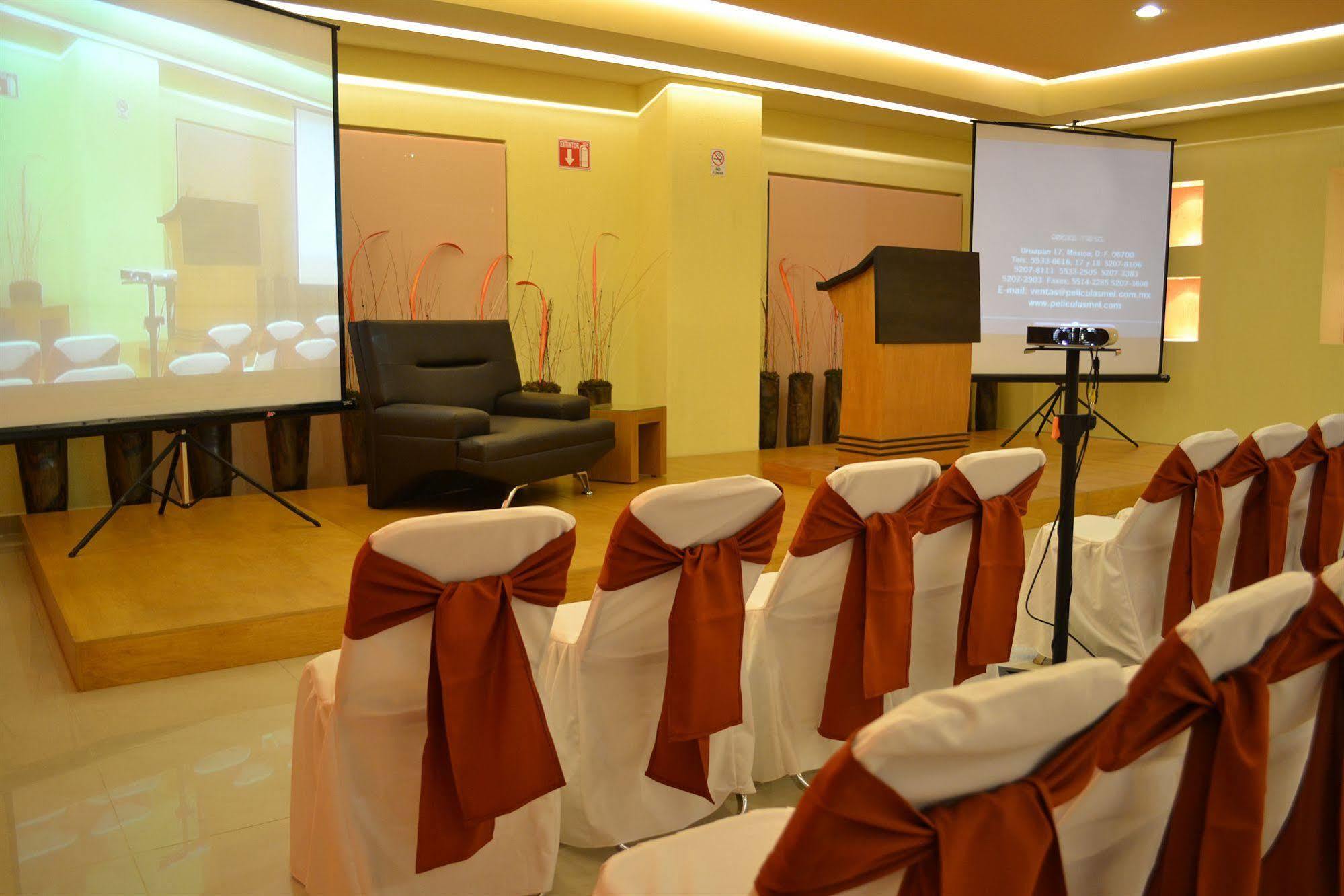 Hostalia Expo & Business Class Hotel
