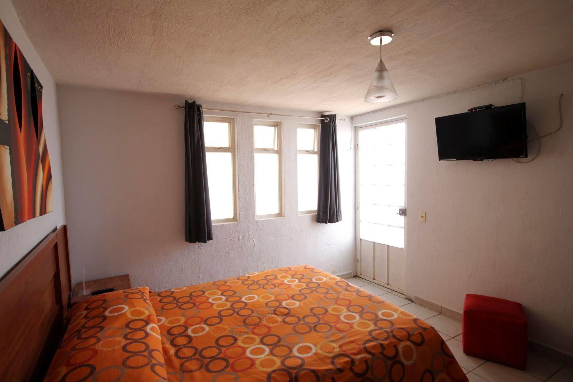 Hotel Del Refugio 2*
