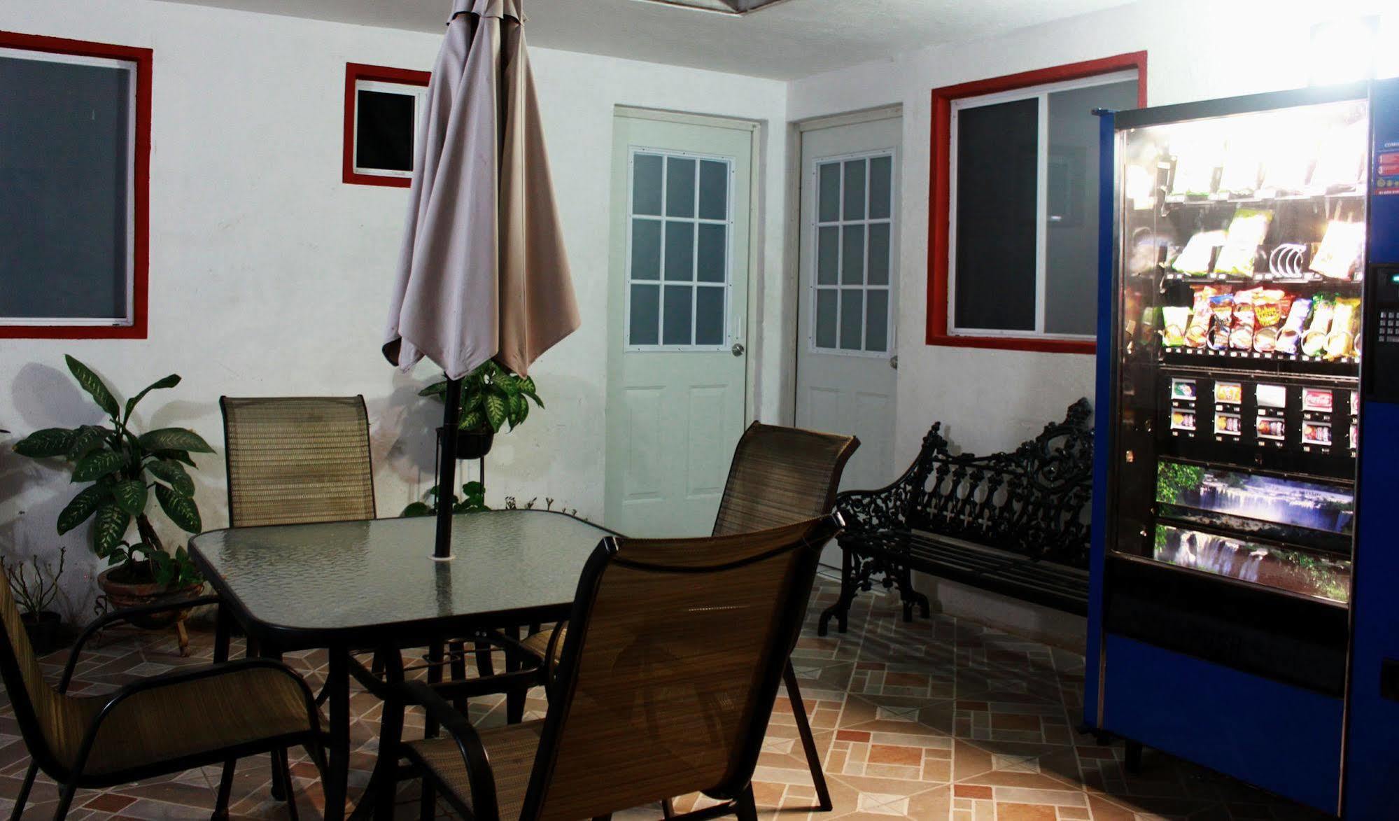 Del Refugio Hotel 2*