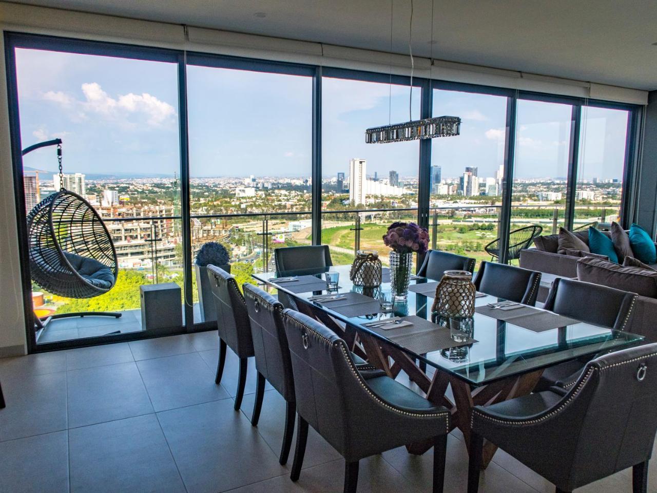 Torre Eleve - The Headquarters