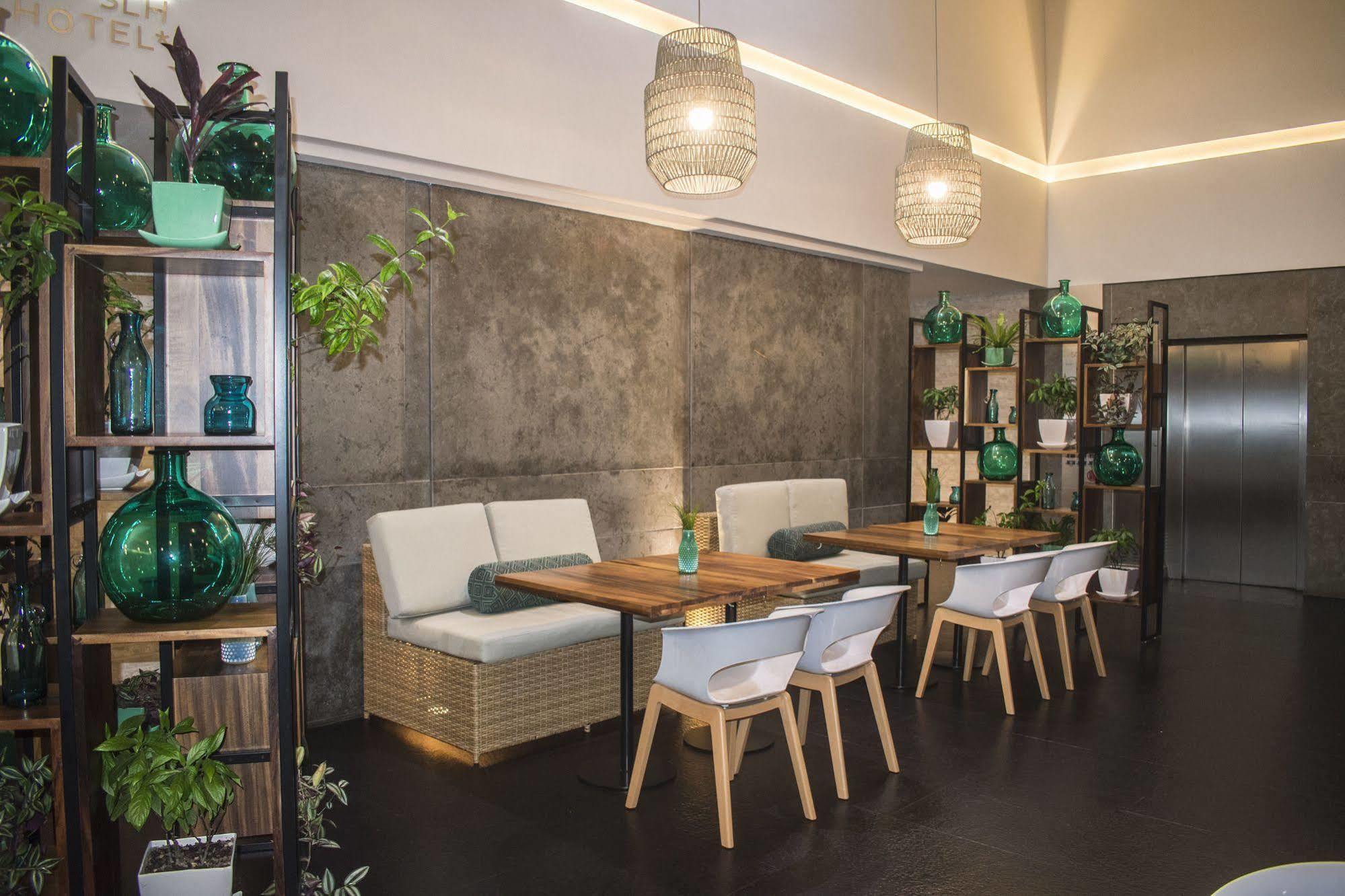 Hotel Square Small Luxury - Providencia 4*