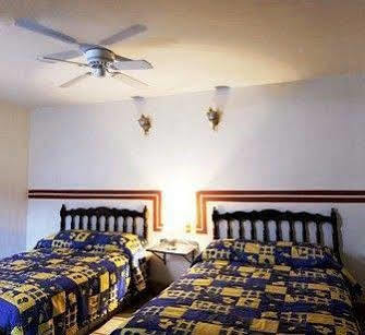 Hotel Arboledas Industrial 3*