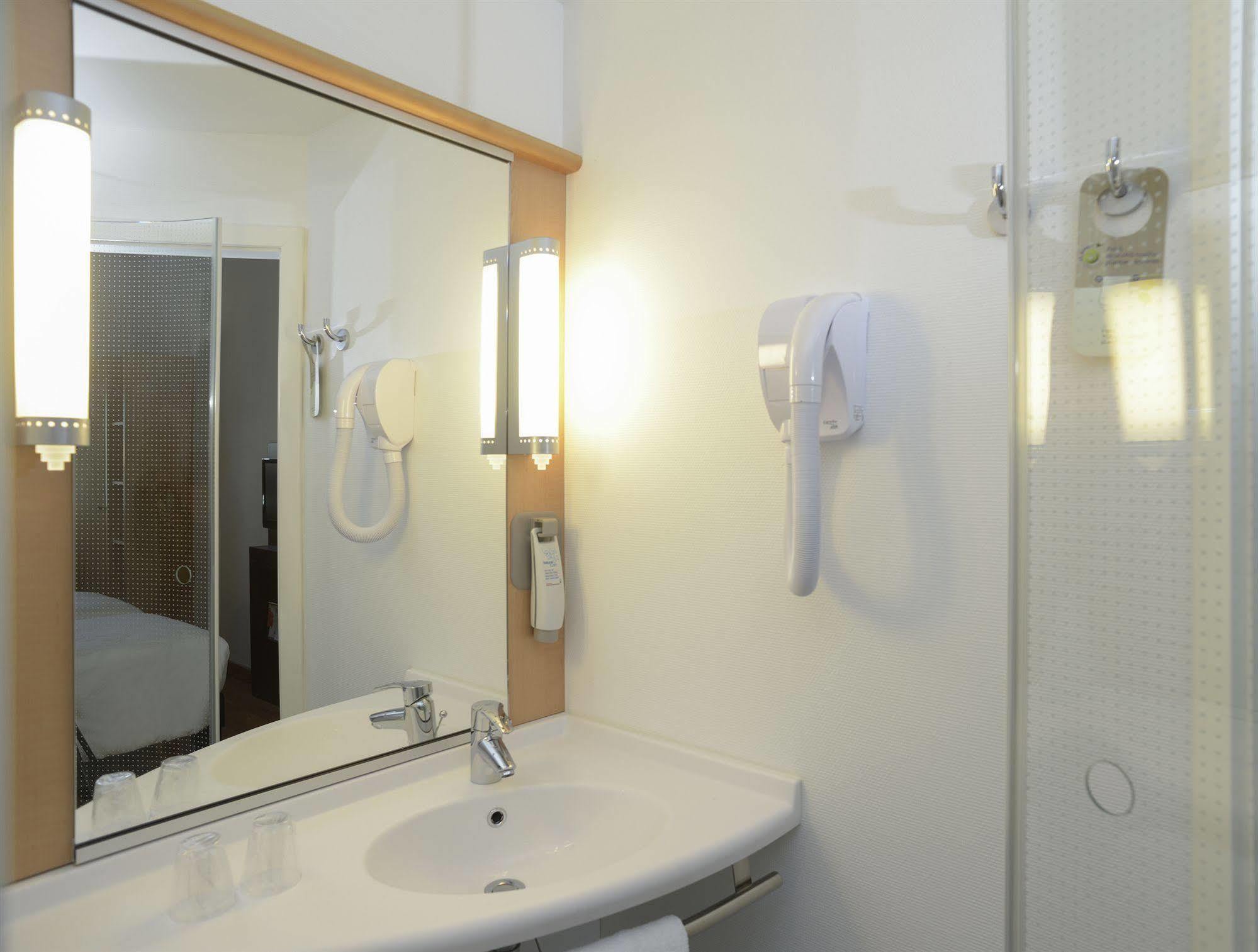 Ibis Expo 3*
