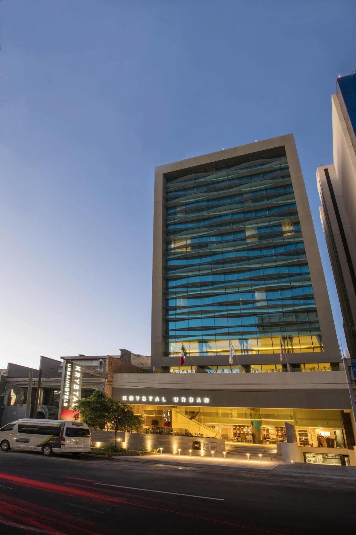 Hotel Krystal Urban 4*