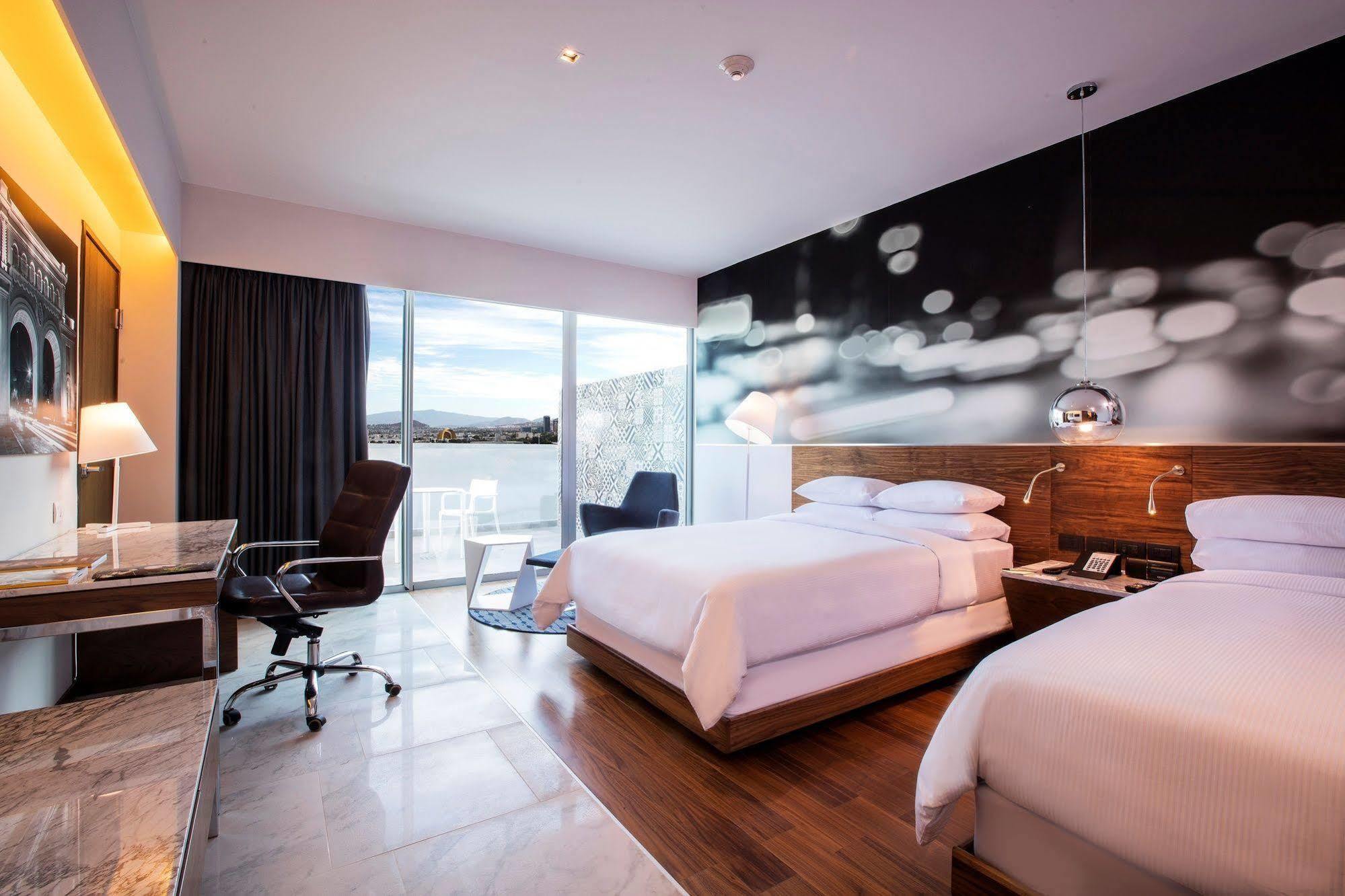 Krystal Urban 4* Guadalajara