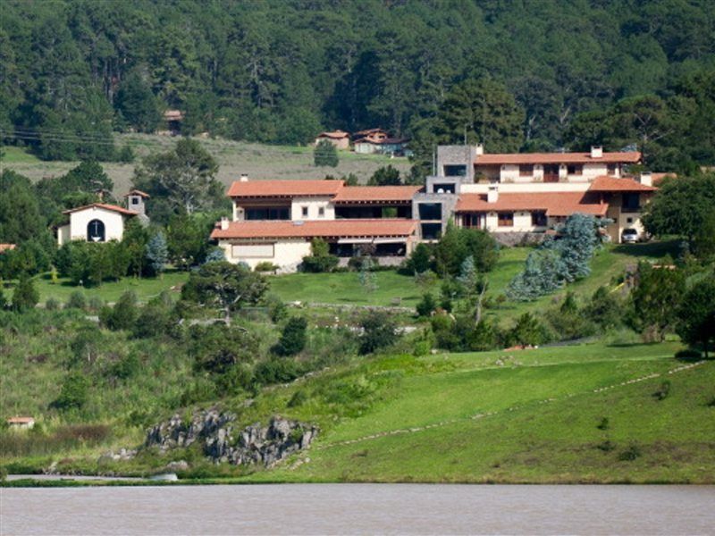 Hotel San Bernardo And En La Montana