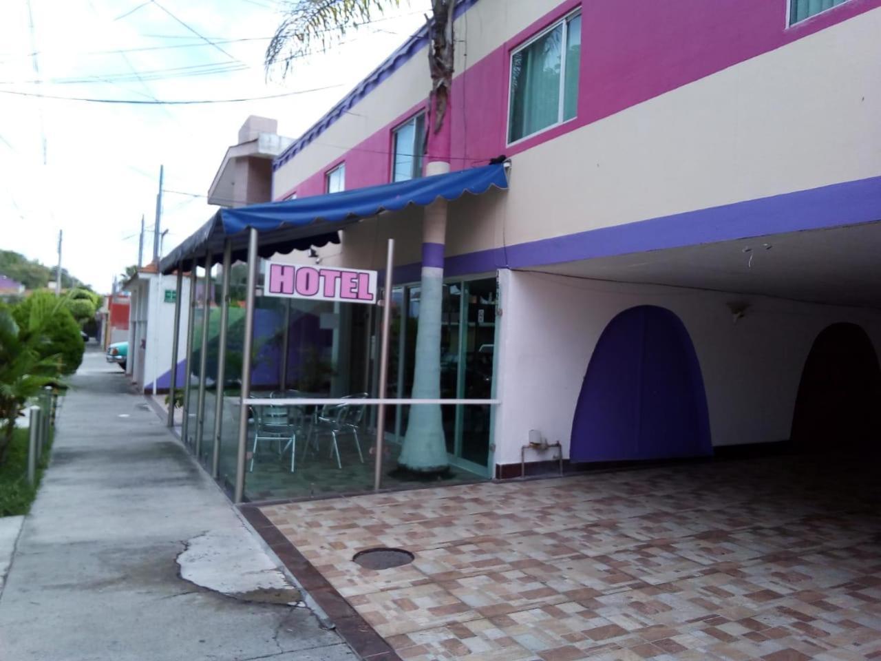 Vagabundo Expo Hotel 3*