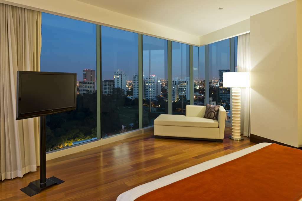 Nh Collection Providencia Hotel